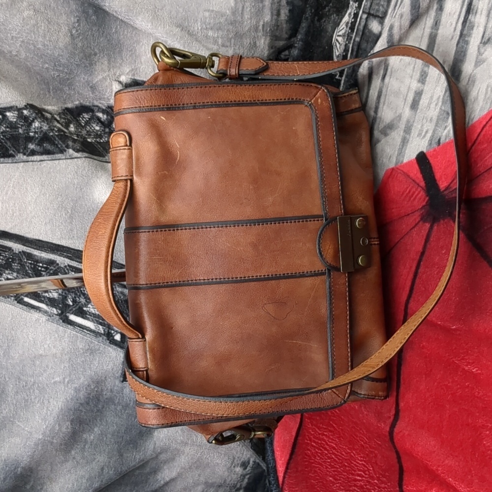 Fossil messenger bag reissue